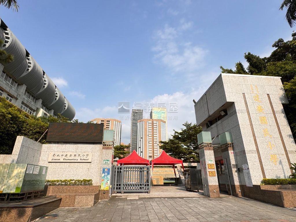 ★成功國宅高樓大三房房屋室內格局與周邊環境
