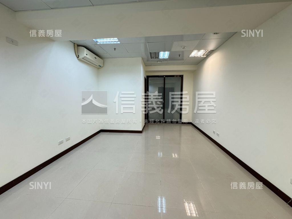 捷運低總價首購電梯美宅房屋室內格局與周邊環境