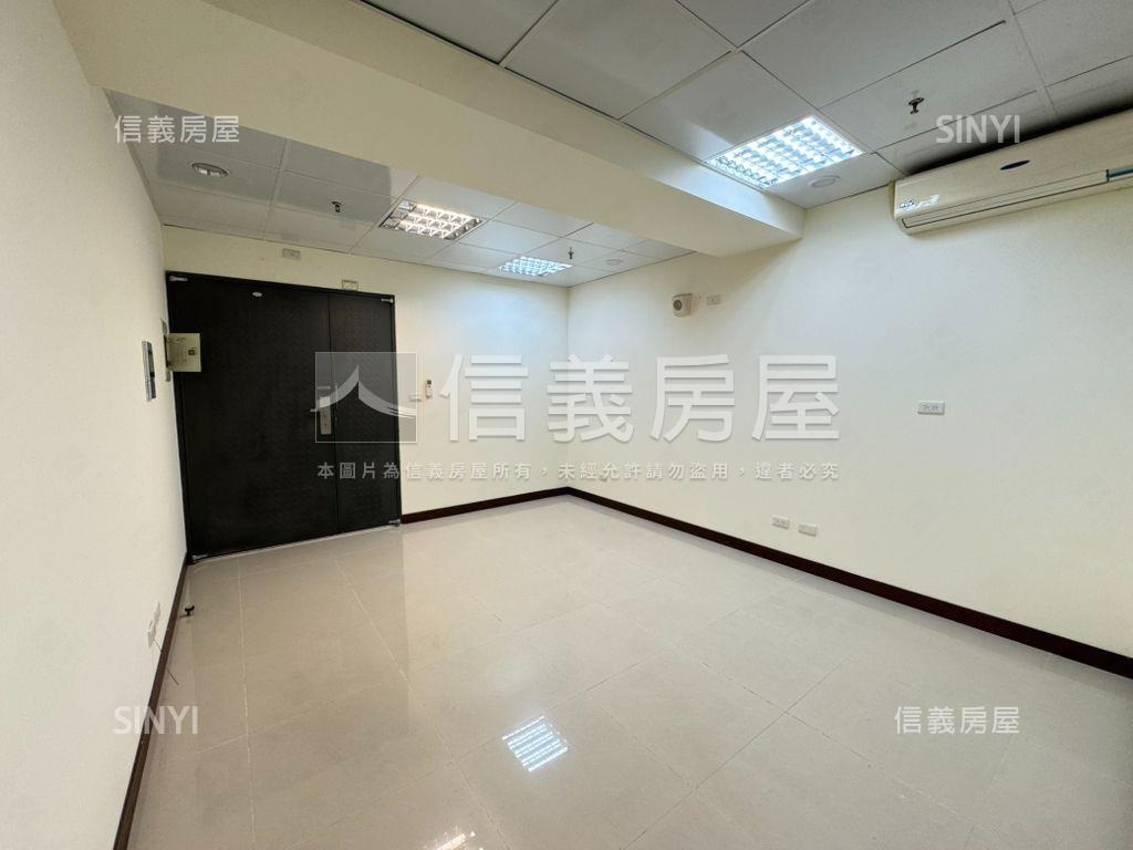 捷運低總價首購電梯美宅房屋室內格局與周邊環境