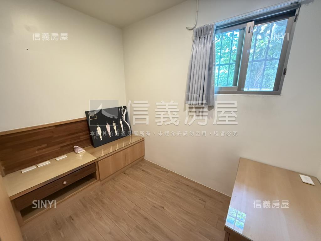 中西區４房屋況佳雙平車房屋室內格局與周邊環境