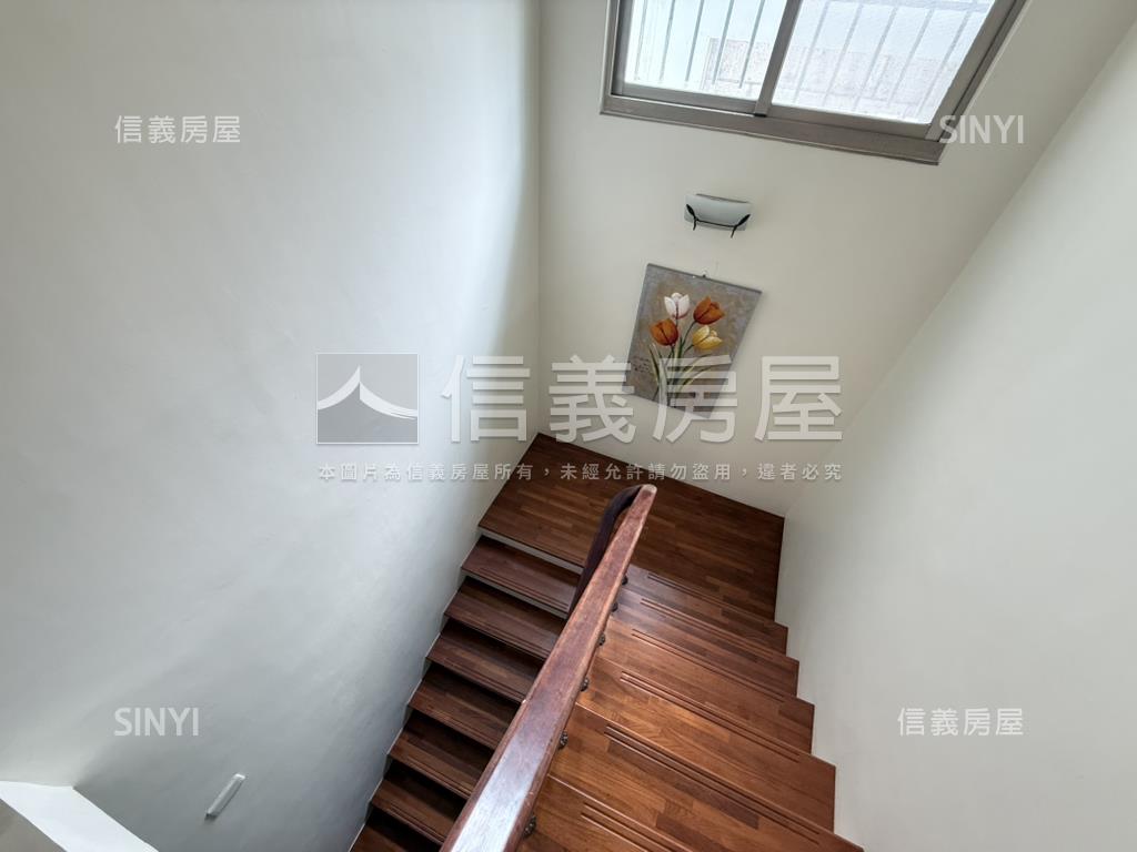 中西區４房屋況佳雙平車房屋室內格局與周邊環境