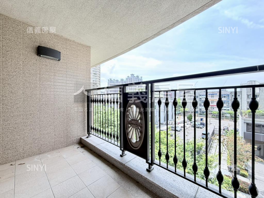 專任泰若天成質感四房平車房屋室內格局與周邊環境