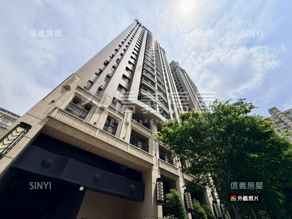 專任泰若天成質感四房平車房屋室內格局與周邊環境