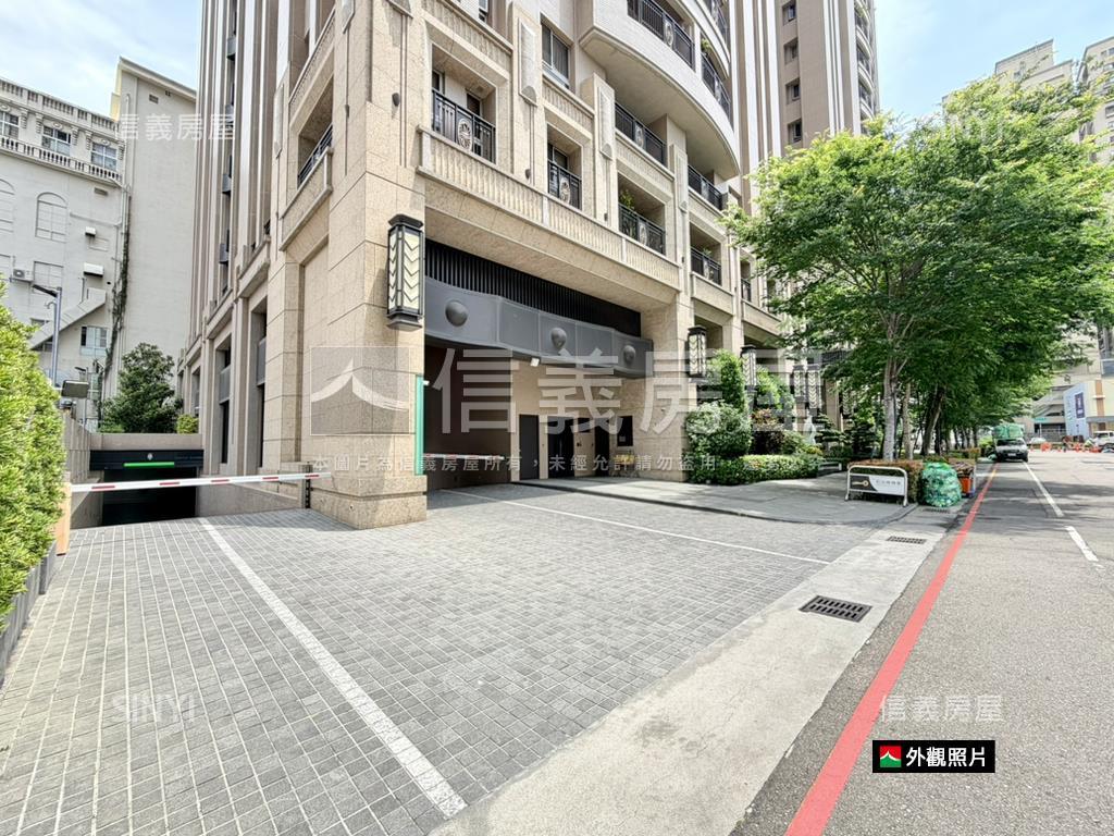 專任泰若天成質感四房平車房屋室內格局與周邊環境