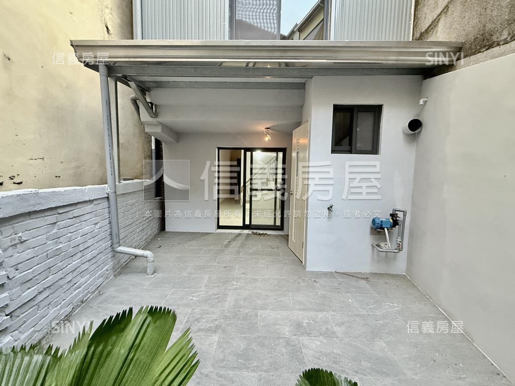 火車站翻新庭院透天房屋室內格局與周邊環境