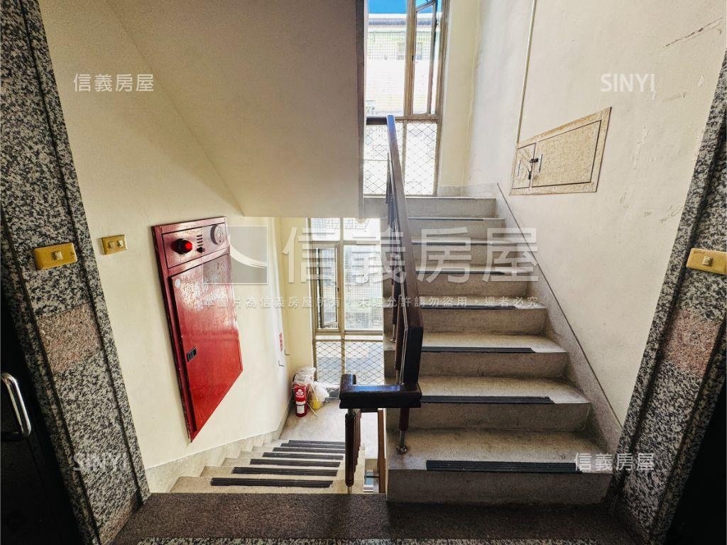 專任香榭２９坪採光美三房房屋室內格局與周邊環境