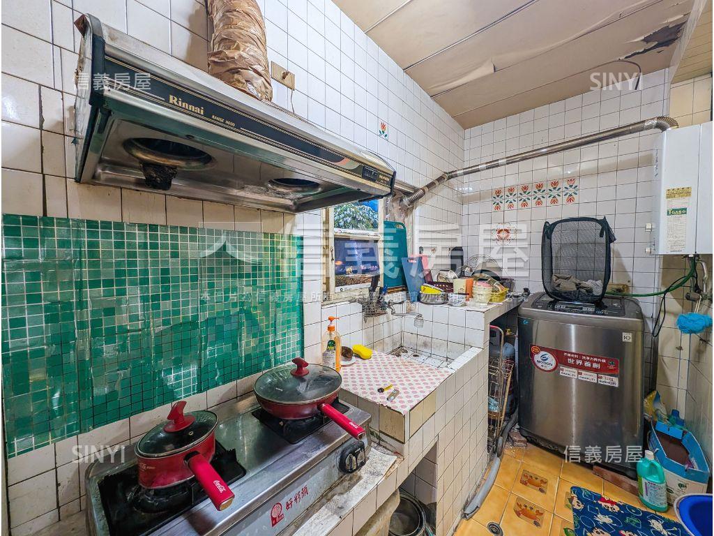 昌隆街稀有一樓面寬店辦房屋室內格局與周邊環境