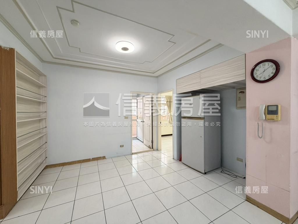 忠勇大漢新台北四房車位房屋室內格局與周邊環境