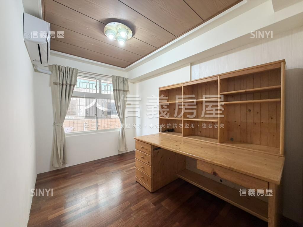 忠勇大漢新台北四房車位房屋室內格局與周邊環境