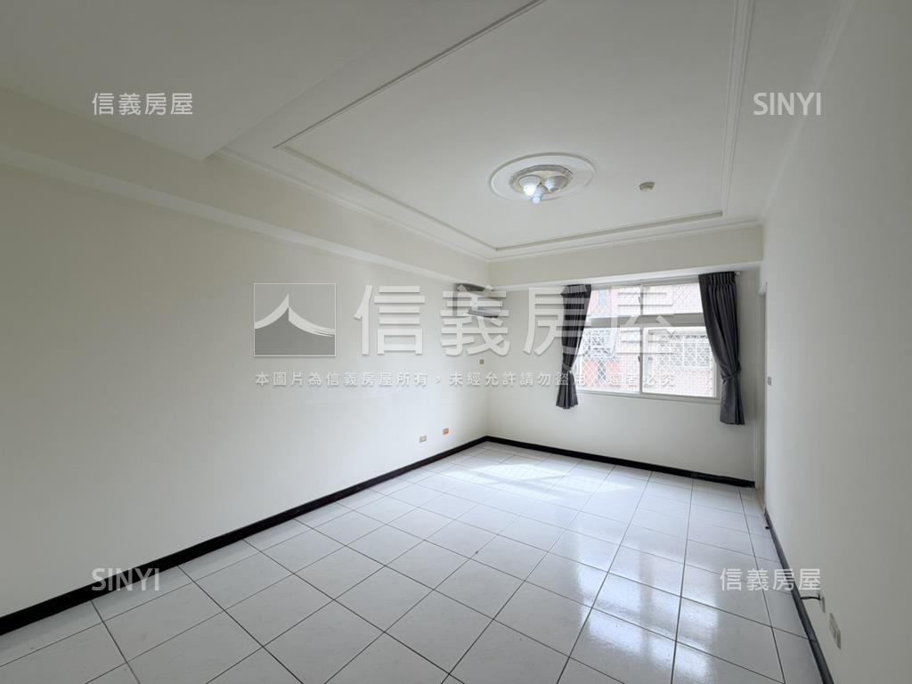 忠勇大漢新台北四房車位房屋室內格局與周邊環境