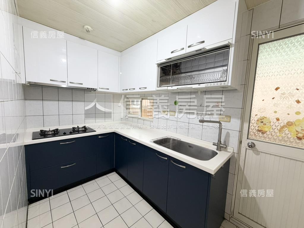 忠勇大漢新台北四房車位房屋室內格局與周邊環境