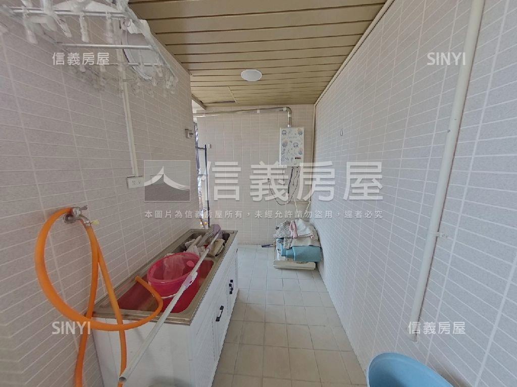 達麗宮廷精美輕豪宅雙平車房屋室內格局與周邊環境
