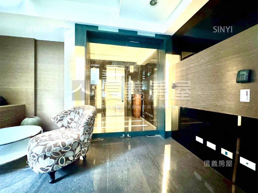 中正邊間獨棟美廈房屋室內格局與周邊環境