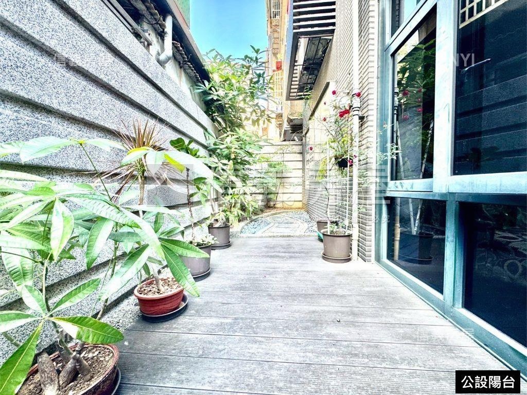 中正邊間獨棟美廈房屋室內格局與周邊環境