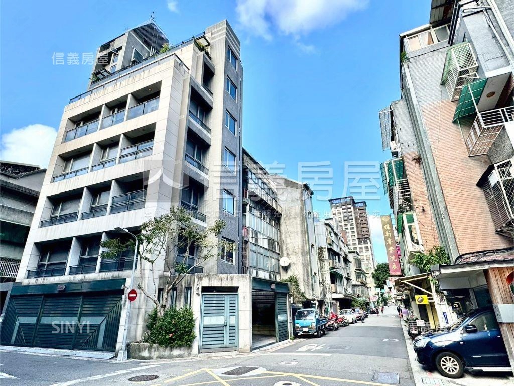 中正邊間獨棟美廈房屋室內格局與周邊環境