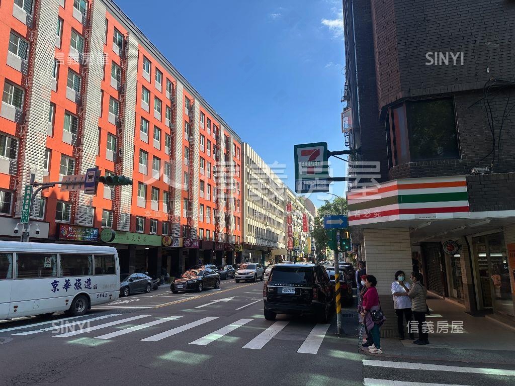 立院店面主附２２．１７坪房屋室內格局與周邊環境