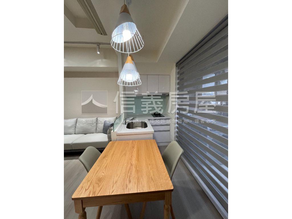 樂活大廈附車位房屋室內格局與周邊環境