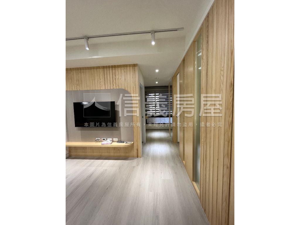 樂活大廈附車位房屋室內格局與周邊環境