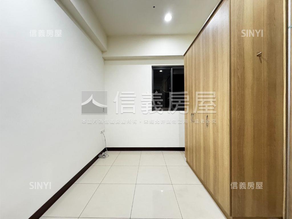 樓下捷運優質安靜美麗新境房屋室內格局與周邊環境