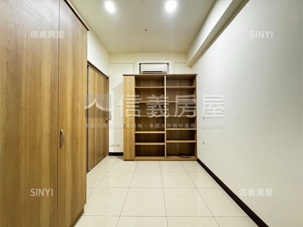 樓下捷運優質安靜美麗新境房屋室內格局與周邊環境