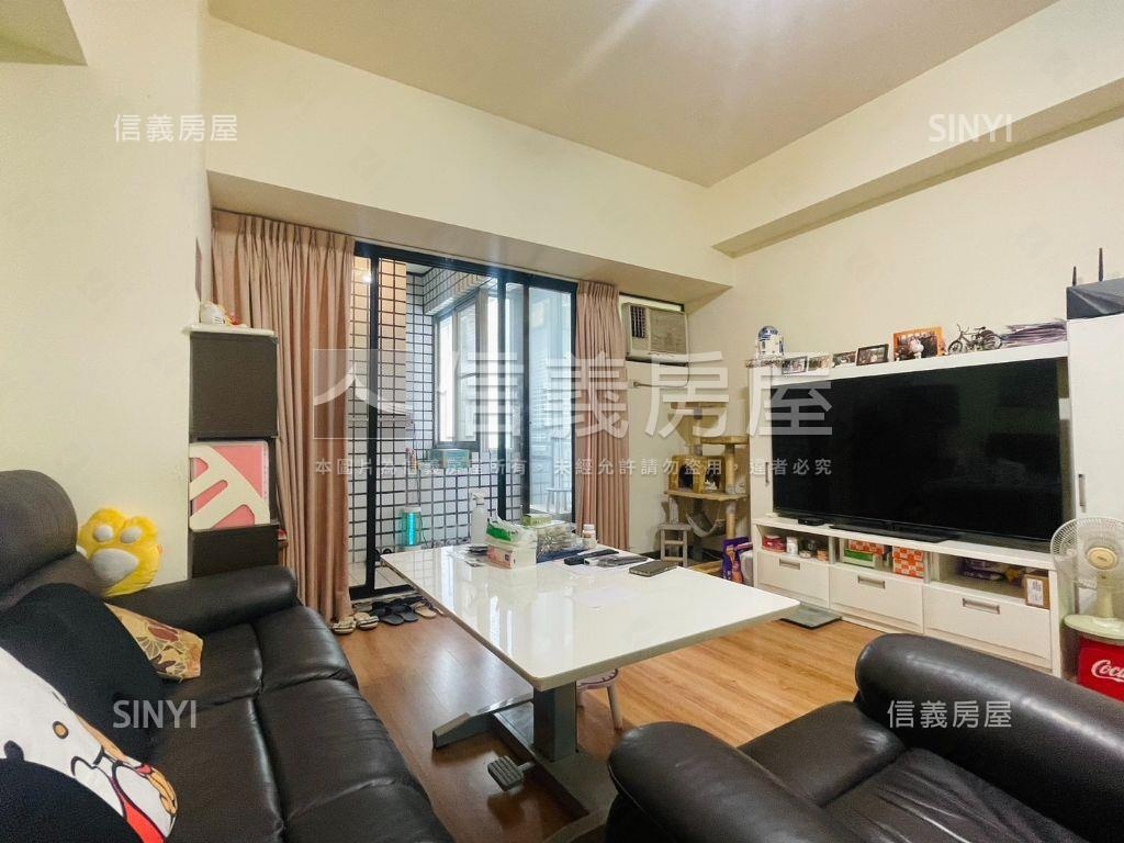 【陽台進出】高樓採光三房房屋室內格局與周邊環境