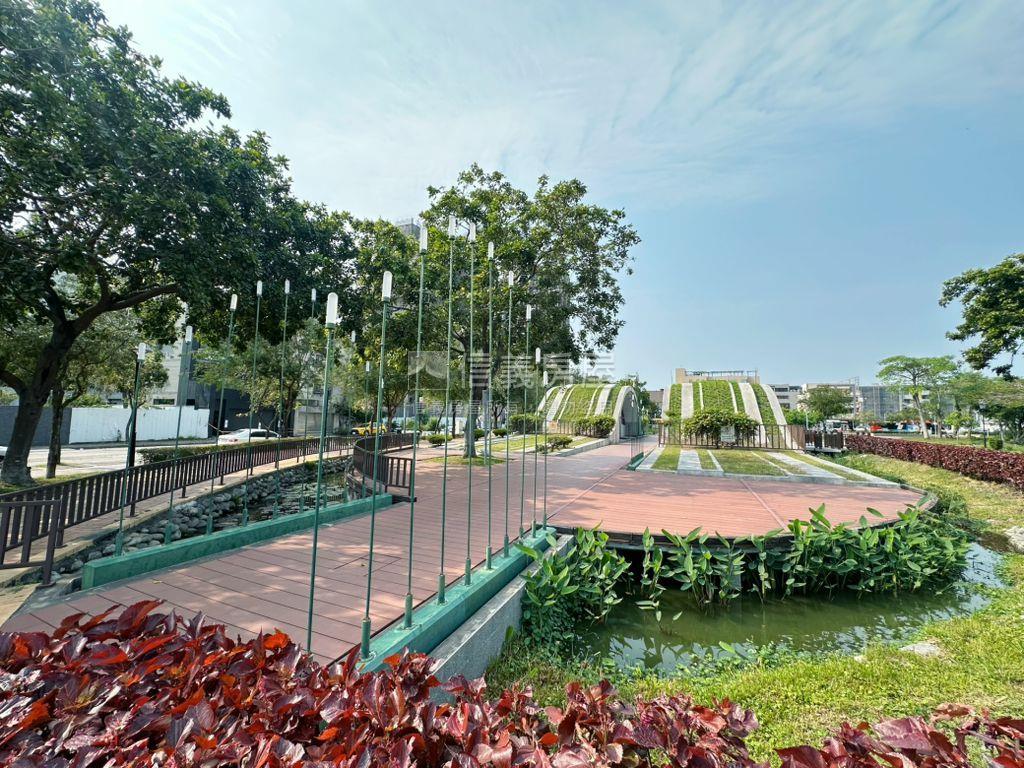 ★福甲福星土地★正面公園房屋室內格局與周邊環境