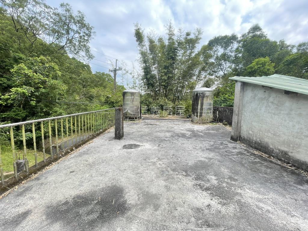 石碇近筆架山登山步道別墅房屋室內格局與周邊環境