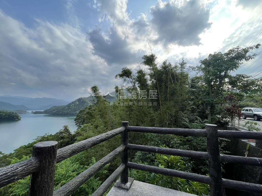 石碇近筆架山登山步道別墅房屋室內格局與周邊環境