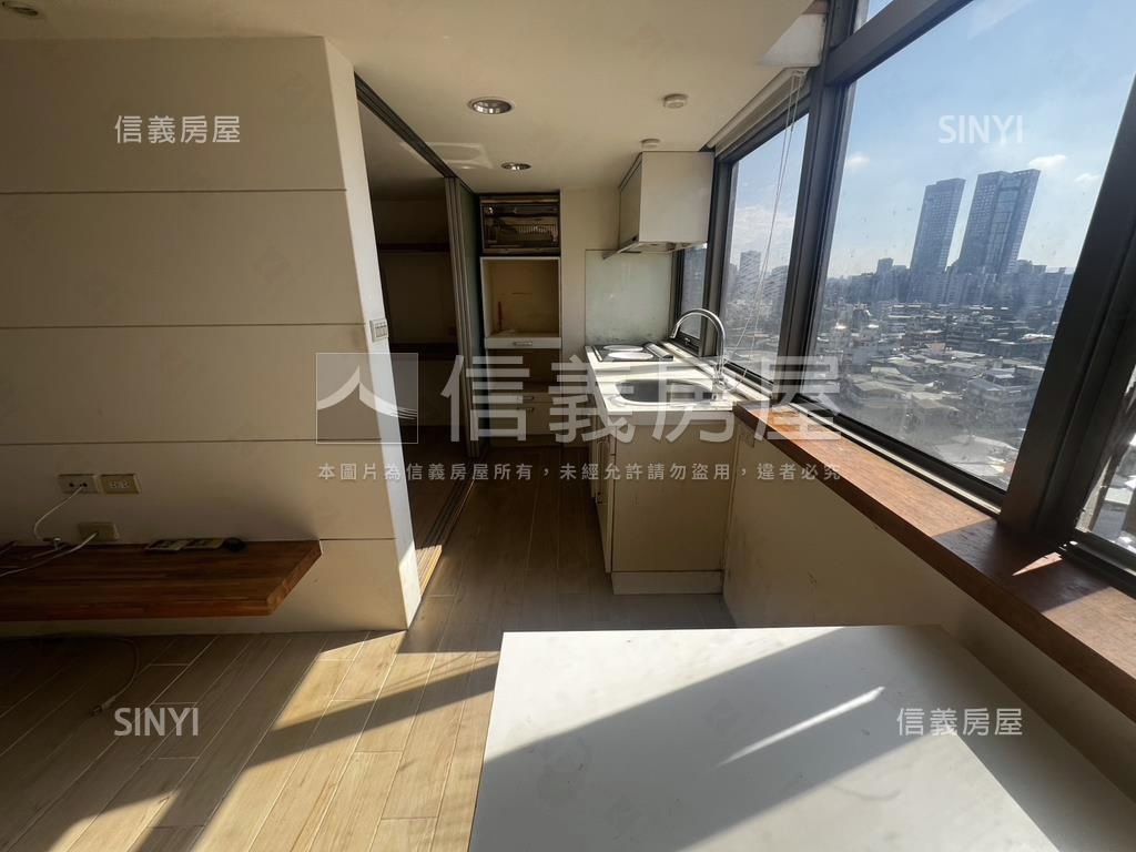 獨家信義星座後棟景觀房房屋室內格局與周邊環境