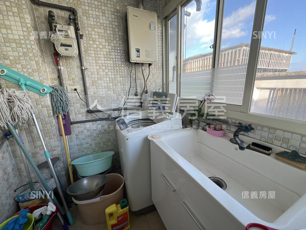 翠綠園電梯美裝大空間房屋室內格局與周邊環境
