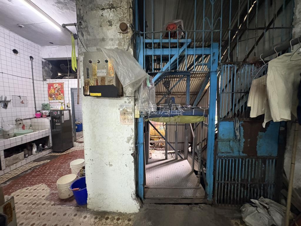 【幸福東路】透天廠辦房屋室內格局與周邊環境