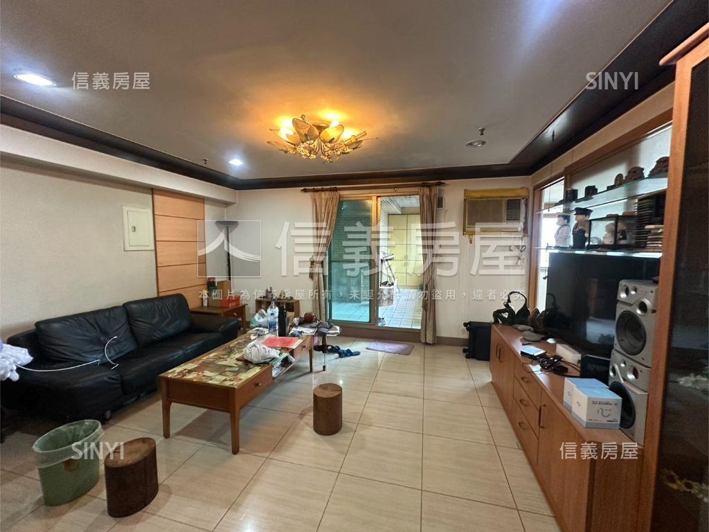 綠園道公園賞景觀四房車位房屋室內格局與周邊環境