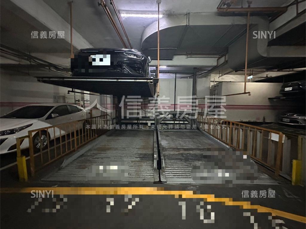 綠園道公園賞景觀四房車位房屋室內格局與周邊環境
