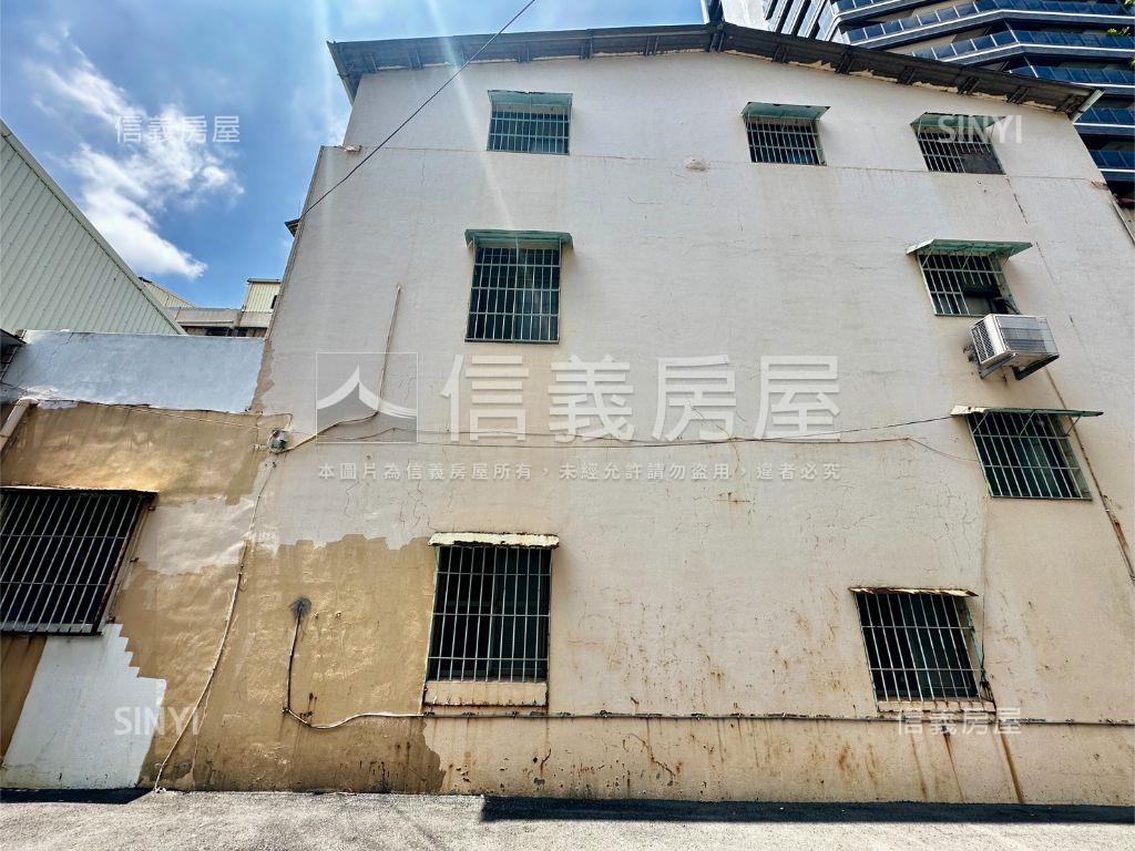 鳳山武營路透天房屋室內格局與周邊環境