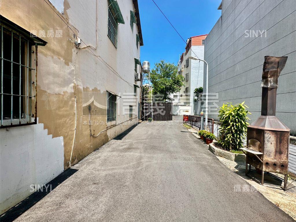 鳳山武營路透天房屋室內格局與周邊環境