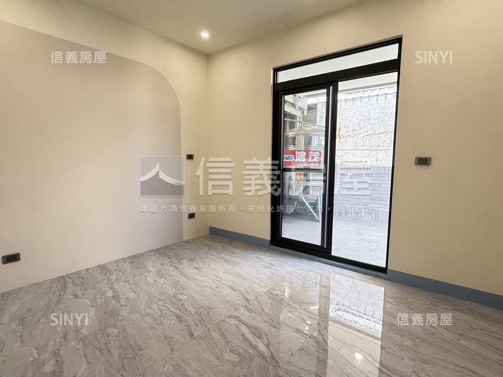 近衛武營氣派美騎樓透天房屋室內格局與周邊環境
