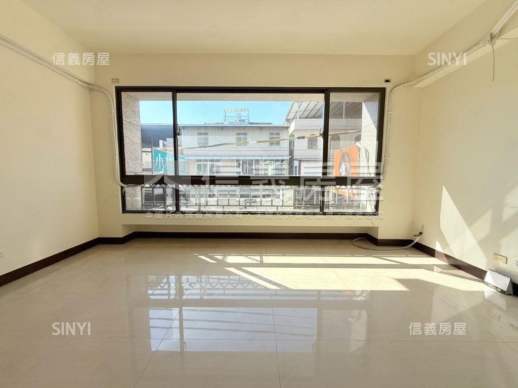 仁雄路正路吃市電梯車墅房屋室內格局與周邊環境