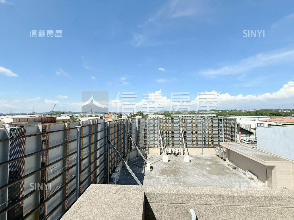 仁雄路正路吃市電梯車墅房屋室內格局與周邊環境