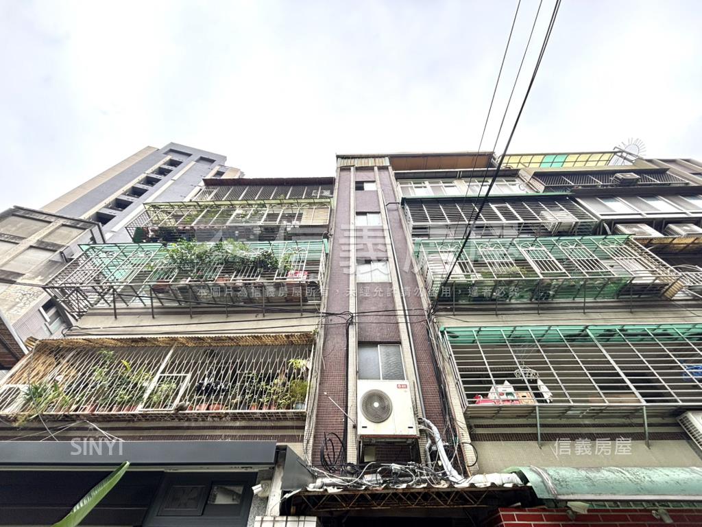 稀有低總價公寓採光棒房屋室內格局與周邊環境