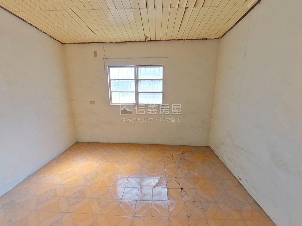 近矽品大面寬透天房屋室內格局與周邊環境