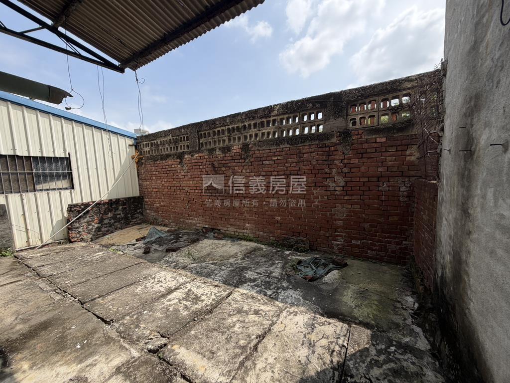 近矽品大面寬透天房屋室內格局與周邊環境