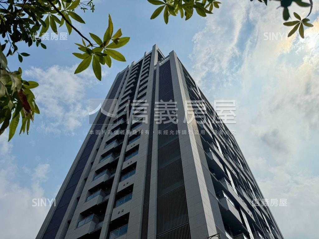 安家稀有２６坪正兩房坡平房屋室內格局與周邊環境