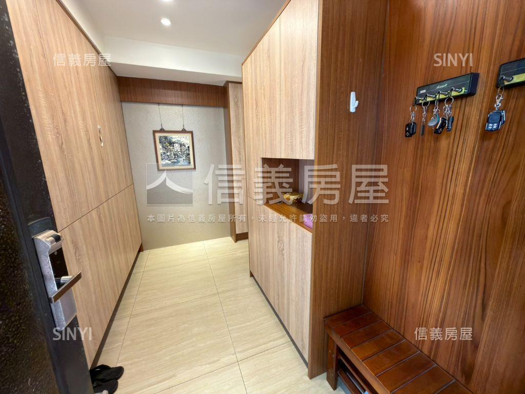 傳天地三面採光雙車位別墅房屋室內格局與周邊環境