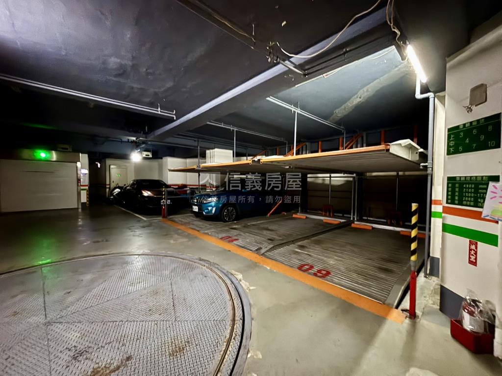 政大風光河景四房雙車位房屋室內格局與周邊環境