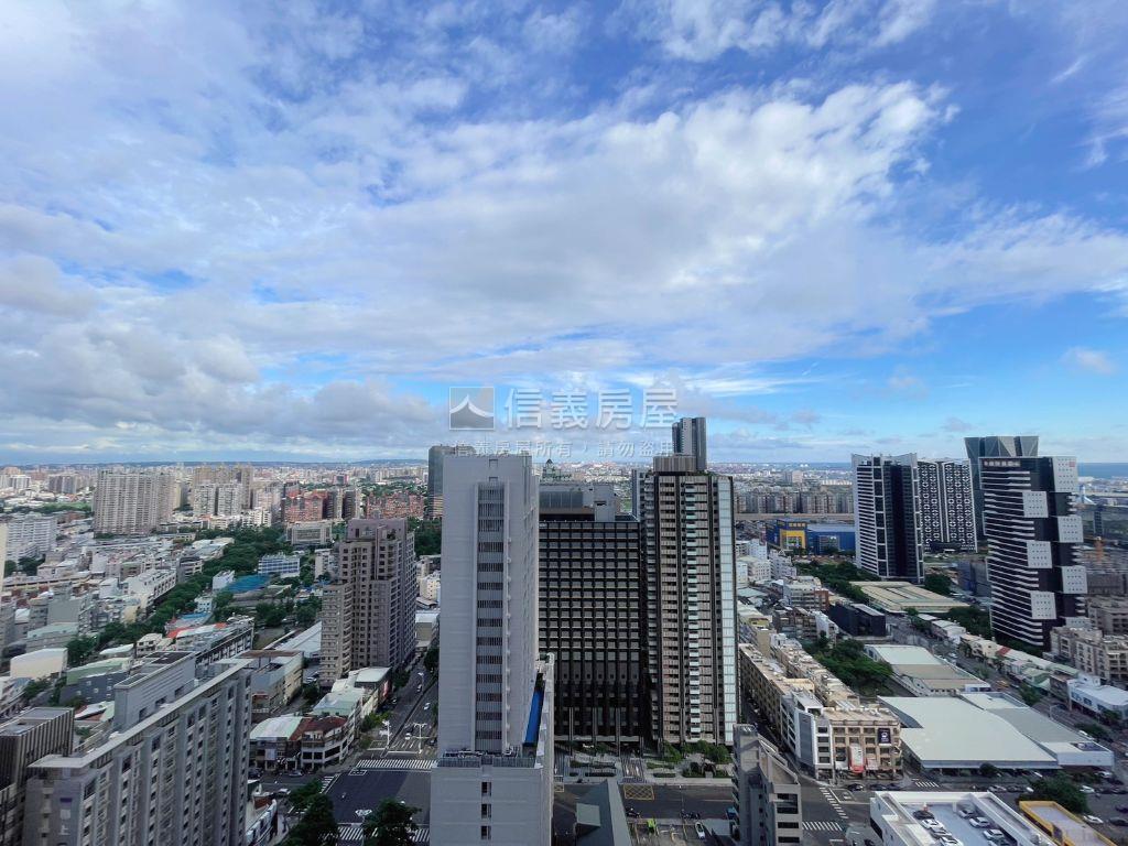 近捷運摩天景觀三房平車房屋室內格局與周邊環境