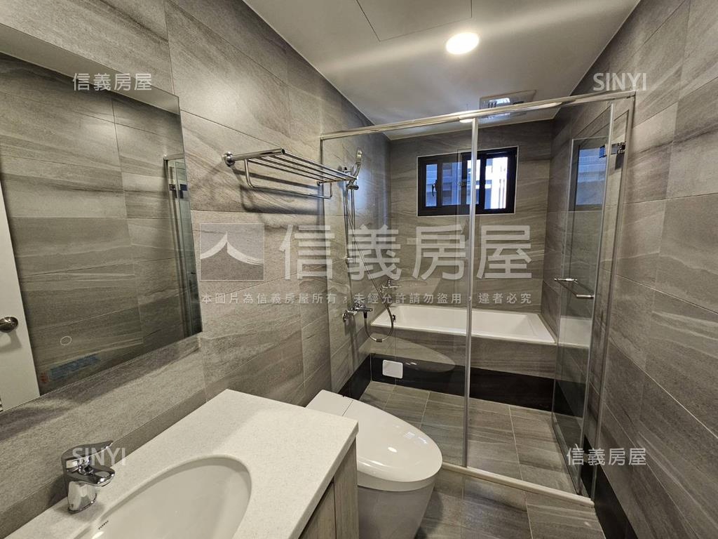 綠意盎然三房車位房屋室內格局與周邊環境