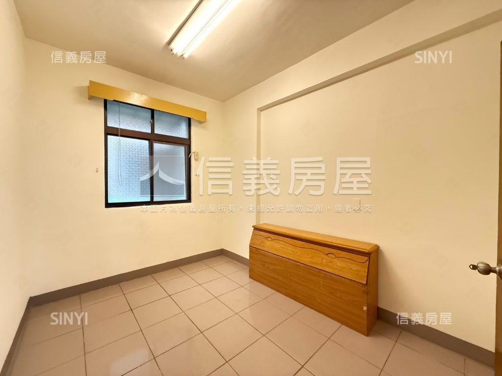 思源路近捷運方正採光三房房屋室內格局與周邊環境