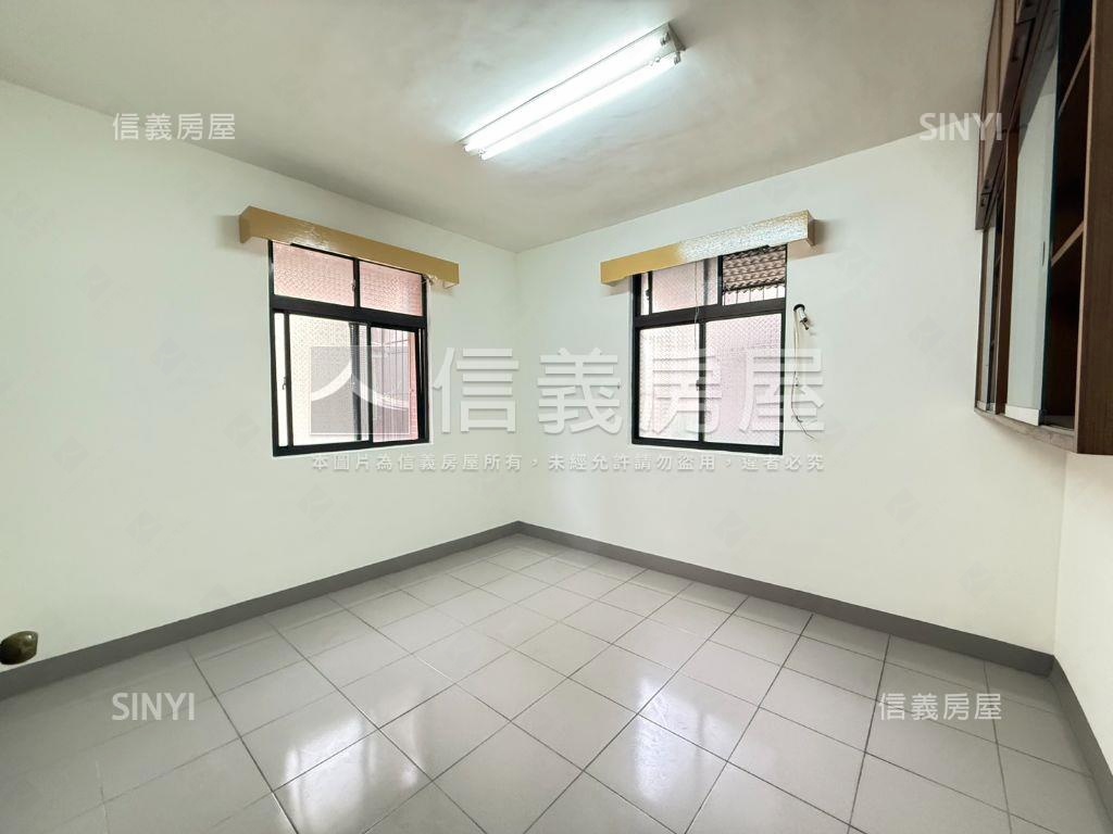 思源路近捷運方正採光三房房屋室內格局與周邊環境