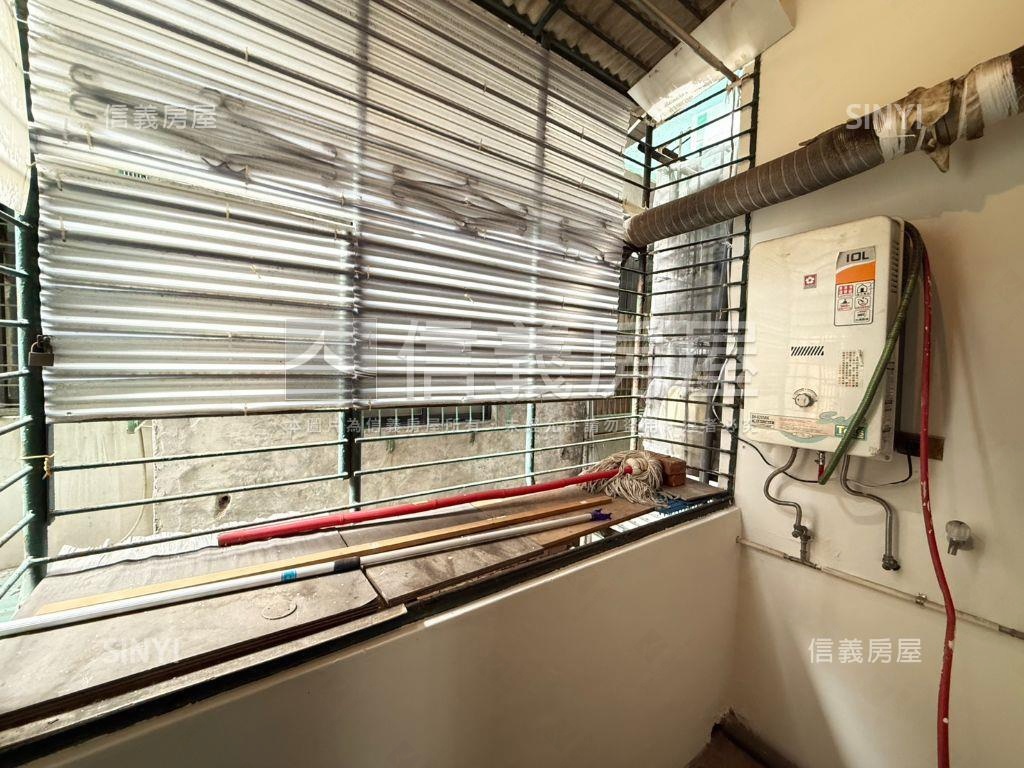 思源路近捷運方正採光三房房屋室內格局與周邊環境