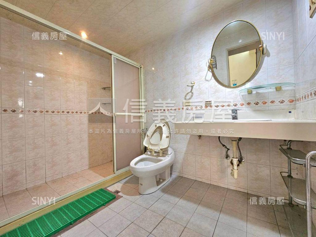 稀有！台北小城車庫透天宅房屋室內格局與周邊環境